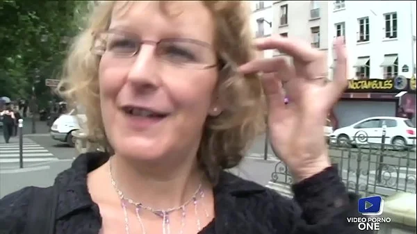 Françoise, mature en manque de bite