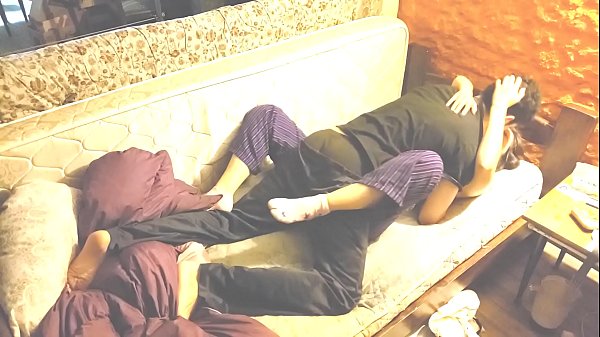 My boyfriend fucks me really hard and really hot and cum on my butt in my bed! I love it!!!