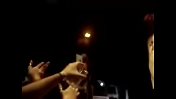 FIL&Eacute_ WOMAN IN AMATEUR SHOW