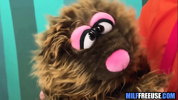 Blonde MILF &amp_ teen free used on Sesame Street movie set