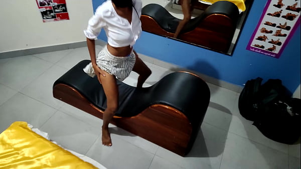 DELICIOUS SKINNY BRUNETTE VISITS HER STEPDAD TO GIVE HIM SOMETHING SPECIAL. FREE REAL HOMEMADE PORN. THE BRUNETTE WANTS SLOW AND DISCREET SEX